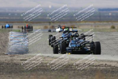 media/Oct-26-2025-CalClub SCCA (Sun) [[8ce1e69566]]/Group 3/Grapevine/